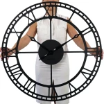 Duży metalowy zegar ścienny czarny 80cm