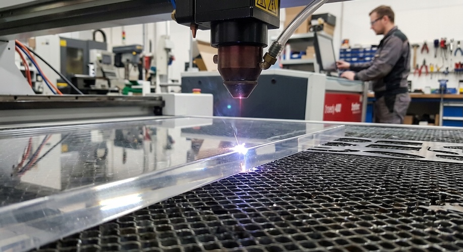Plexi na wymiar cięta laserowo FLEXISTYLE